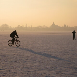 radfahrer-auf-dem-bodensee-8007