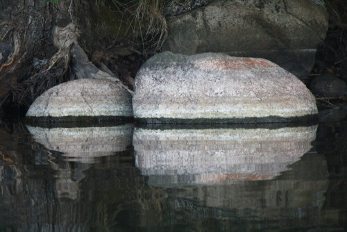 steine-im-wasser-4042.jpeg