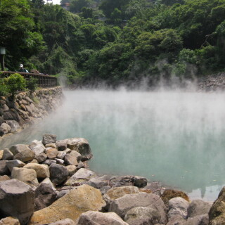 grune-schwefelquelle-in-beitou-8043
