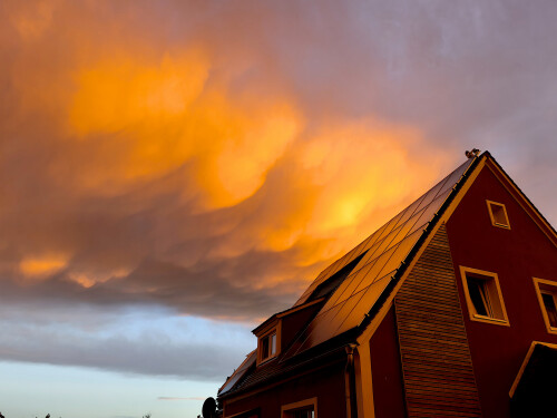 2025-07-21-brennender-Abendhimmel-uber-Weidenbach.jpeg